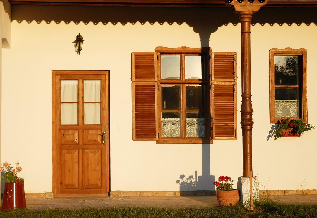 Matievics Boraszat Es Vendeghaz Hotel Szalka Exterior photo